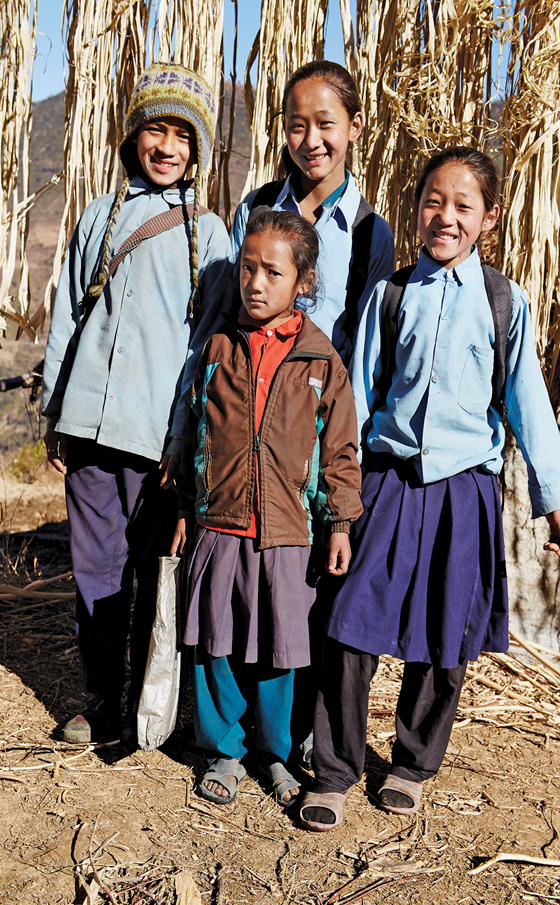 niños de nepal navidad de aveda