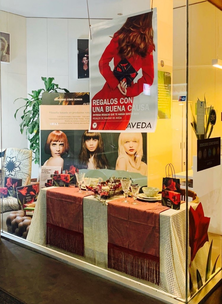 Escaparate de Navidad Aveda
